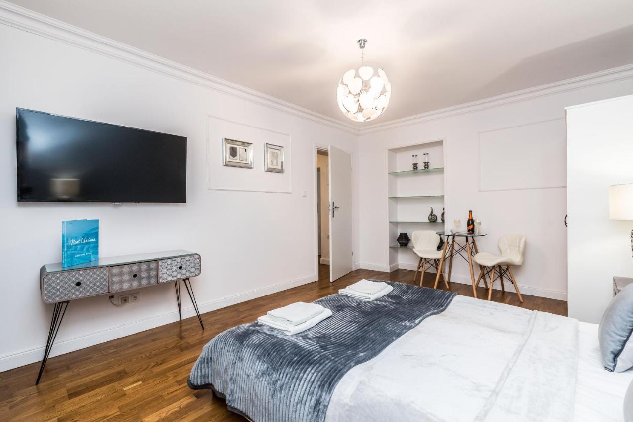 Rent Like Home - Przejscie Garncarskie 10 ヴロツワフ エクステリア 写真